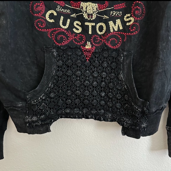 NWOT Affliction Black Mineral Washed Jeweled Graphic Crochet Cotton Top Size S - Picture 7 of 9